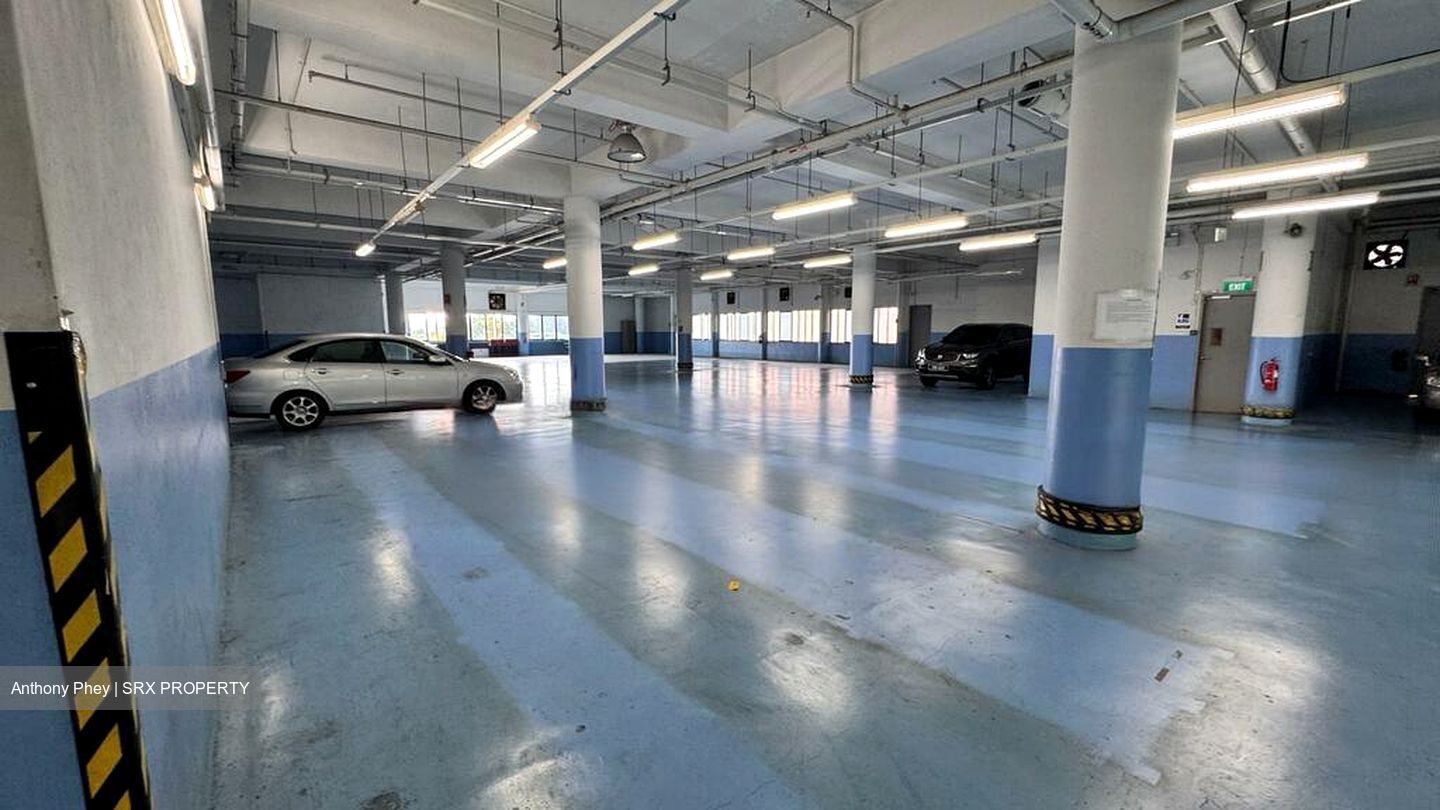 Braddell Road (D20), Factory #473184121